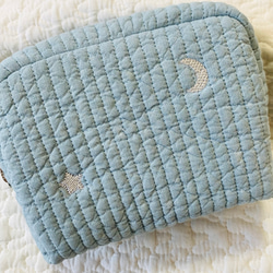 SとMの間のサイズ　月と星　minipouch ミニポーチ　ヌビ　コスメポーチ　サニタリーポーチ　イブル オリジナル 3枚目の画像