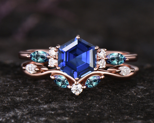 サファイアリング Pt900<br>サファイア2.73ct<br>ダイヤモンド0.70ct<br>プラチナ