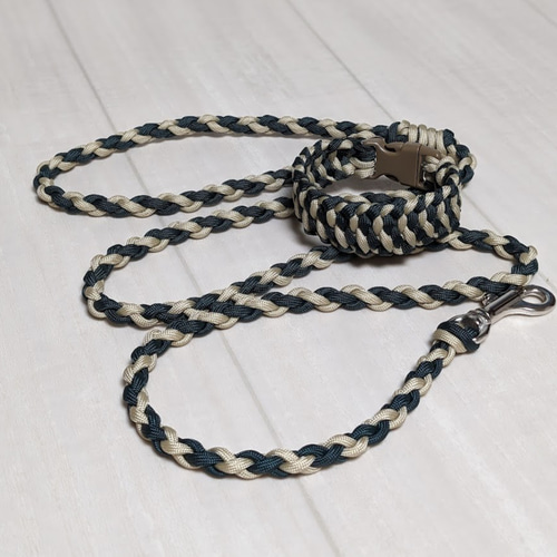 パラコード リード 中型、小型犬用 (全長120cm) カラーお揃いの首輪