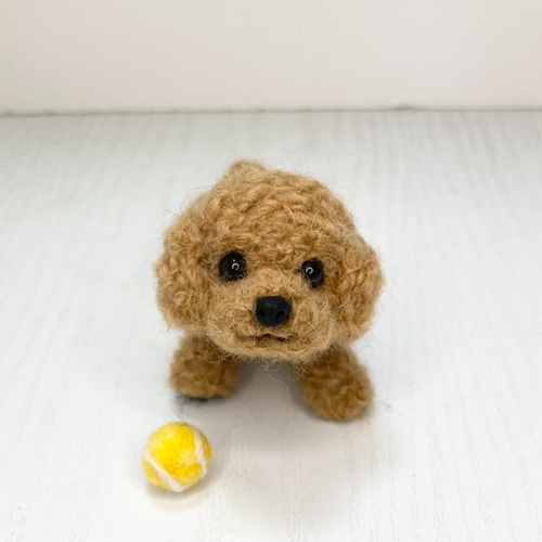 羊毛フェルト手乗りサイズトイプードル