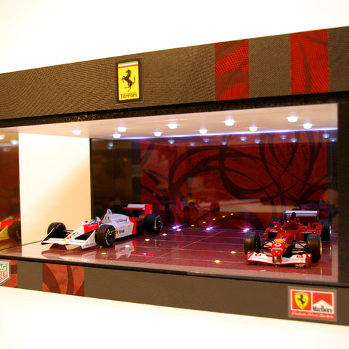 1/18、2〜3台展示可・R&B・ディスプレーBOX / 2色LED26灯  