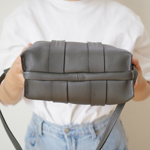 仕切りファスナー付き2wayトートバッグ トートバッグ Hazuki Ishizuka