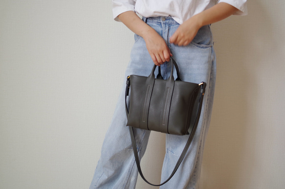 仕切りファスナー付き2wayトートバッグ トートバッグ Hazuki