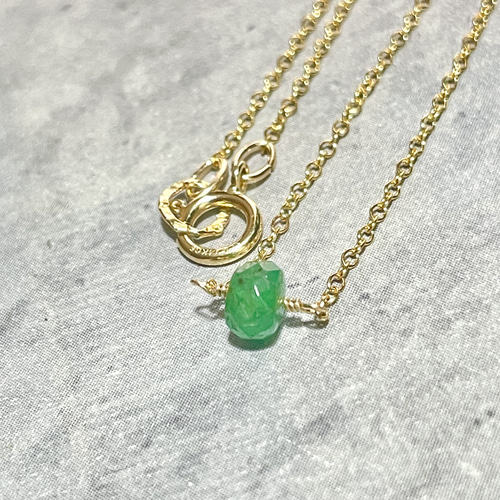 5月誕生石 エメラルド一粒ネックレス14kgf 大粒エメラルド ネックレス