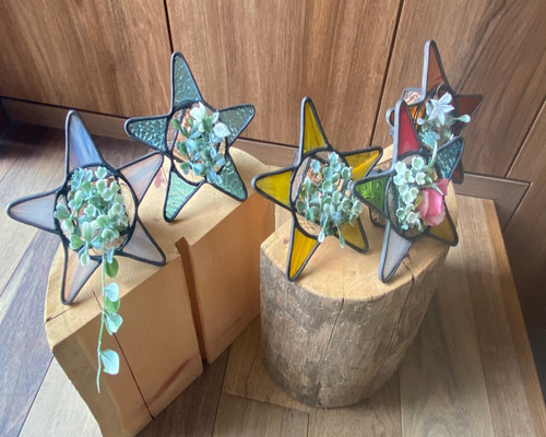 匿名配送 小物入れ 五芒星 足付きステンドグラス風アクセサリーボックス 星 魔女 楽天市場】星（収納ボックス・ケース｜ジュエリー・アクセサリー