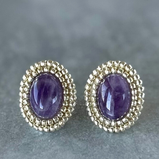 天然石 アメジスト ピアス/イヤリング  2月誕生石 大ぶり ビーズ刺繡　ラベンダーカラー