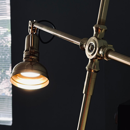 全銅製レトロな北欧工業風/レトロな黄銅ランプ/寝室書斎用クリップ