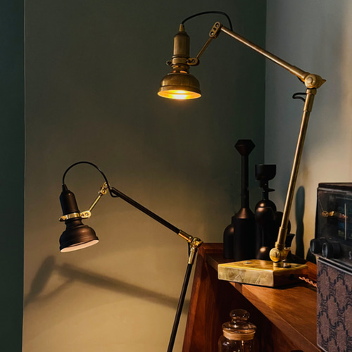 全銅北欧風/黄銅レトロな卓上ランプ/リビングルーム・寝室用の卓上