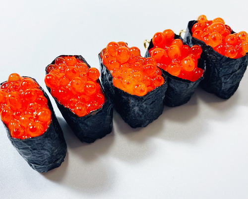 リアルないくら軍艦のお寿司のミニチュア食品サンプルキーホルダー