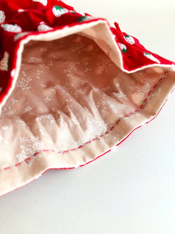 ♬旅行アイテム2024♬ 手縫いの巾着袋 いちご柄 ピンク 大 ☆☆日帰り・お泊まりの旅行にもお勧めです☆☆ 人気・おすすめ｜売れ筋商品・話題商品におすすめ コスパ重視 安心配送 スピーディーにお届け