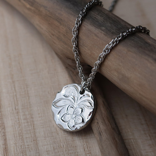 人気商品】フラワー サークルプレート ハワイアンネックレス（シルバー