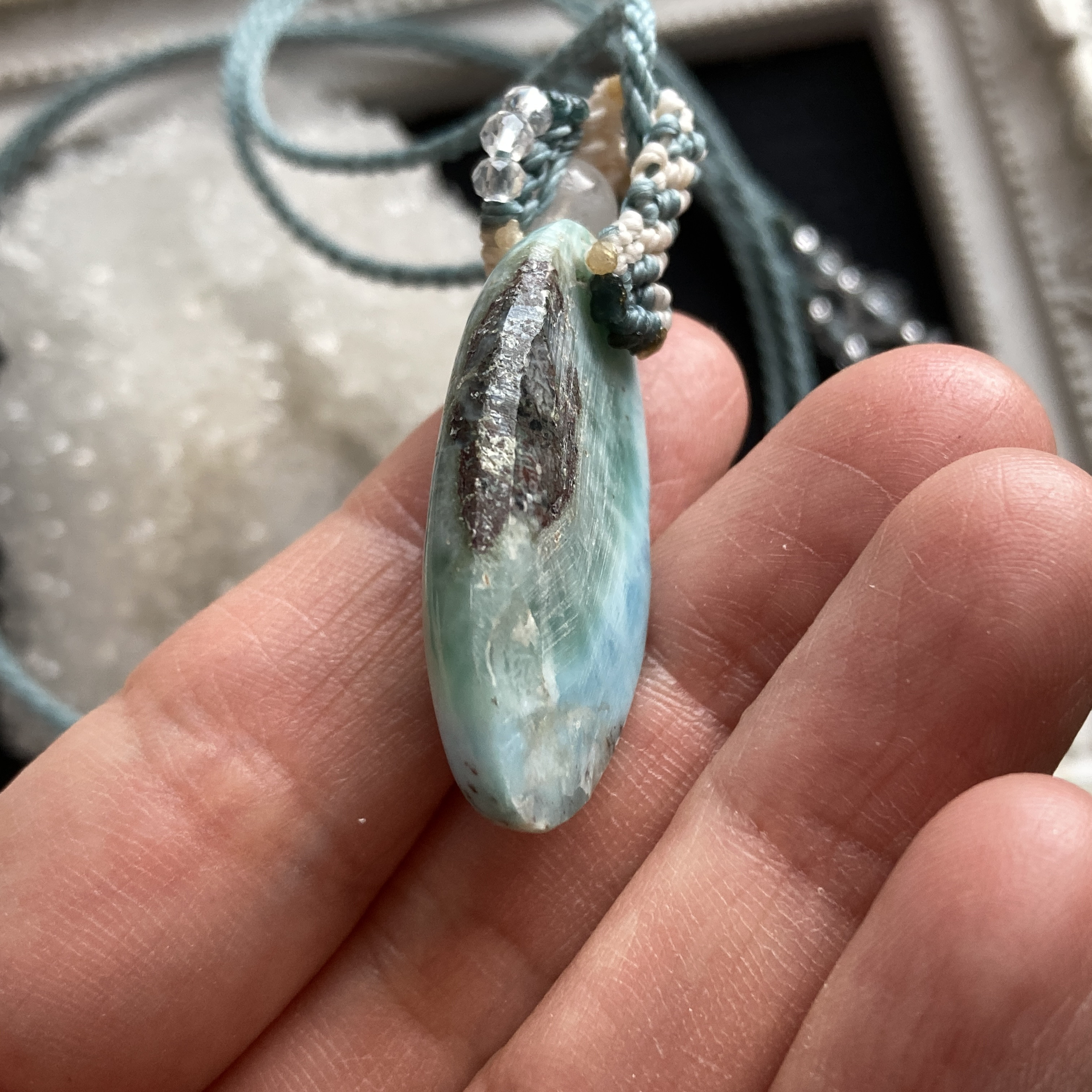 ラリマー（ブルーペクトライト） マクラメ編みネックレス・マクラメネックレス