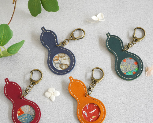 着物の絵付け師/逸品/ひょうたん/瓢箪/オブジェ/縁起物/組紐付き 着物の絵付け師/逸品/ひょうたん/瓢箪/オブジェ/縁起物/組紐付き