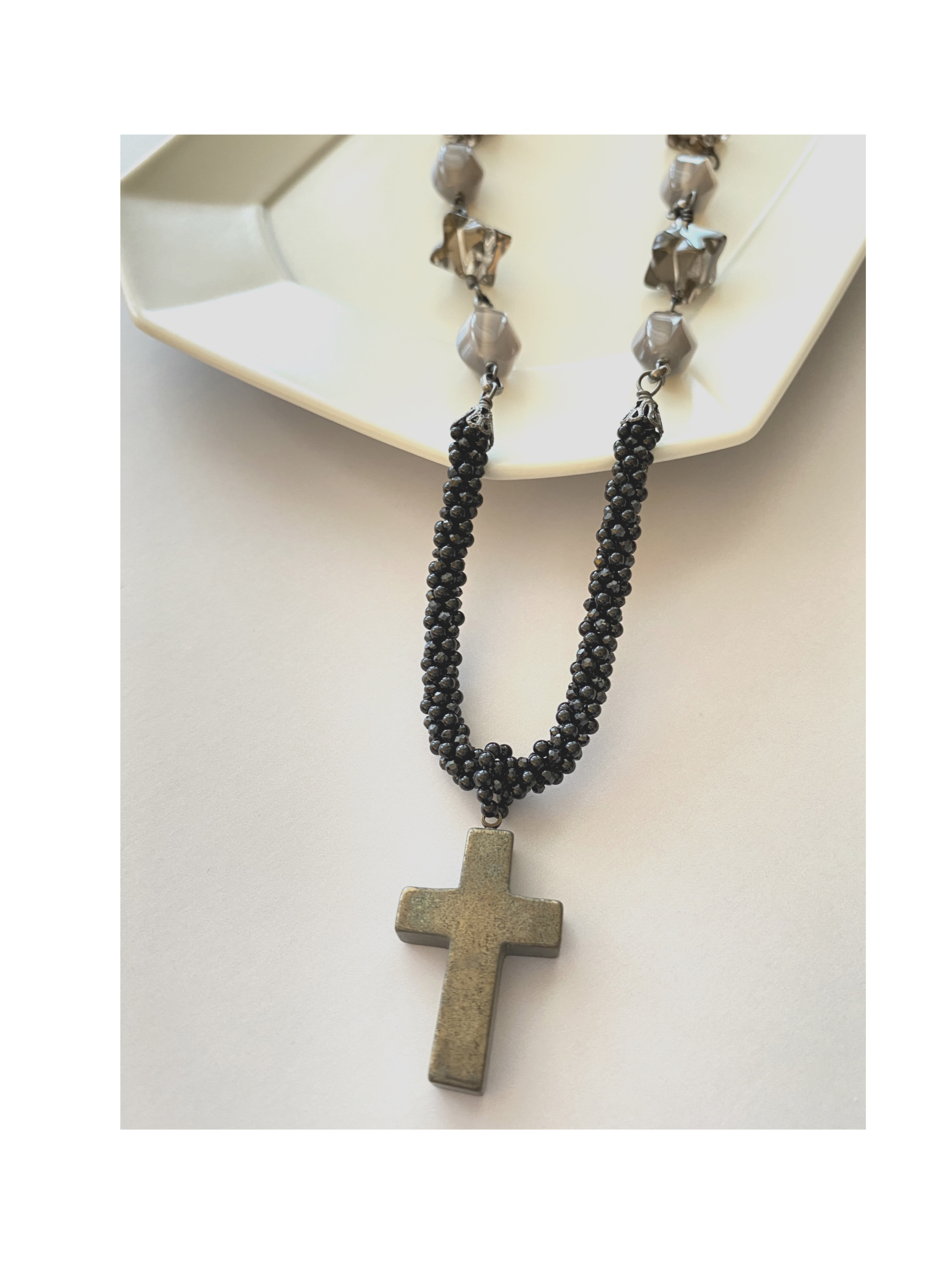 ゴールデンパイライトのクロスネックレス