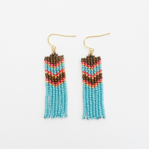 ドリームキャッチャーエスニックタッセルピアス☆引き揃え糸ビビッド