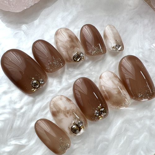 シックなブラウンの大人ネイル ネイルチップ（つけ爪） nail