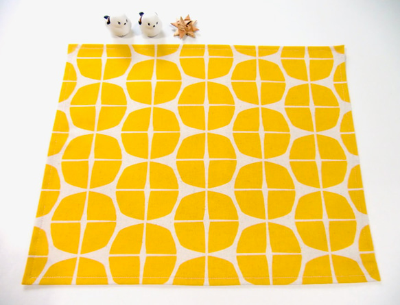 北欧柄ランチョンマット 40×32cm イエロー○綿麻 レトロ クォーター