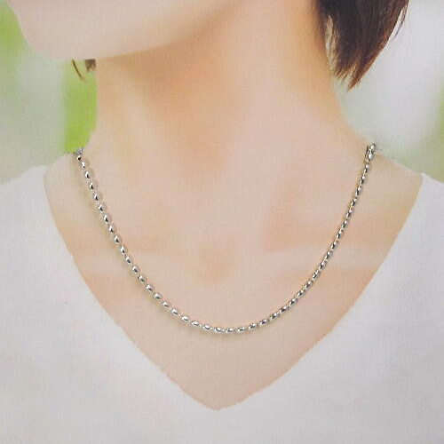 送料無料！とってもお洒落なオーバルボール・シルバー925製ネックレス