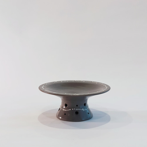 コンポート皿 【穴あき高台】チャコール 小皿 Tokimokimi 通販