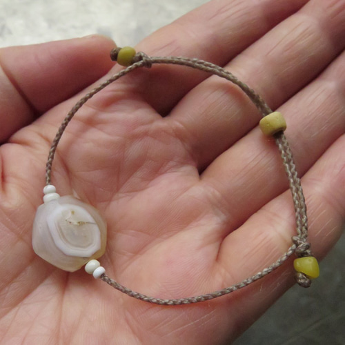 アンティーク 古代瑪瑙 白 ＋ インドパシフィックビーズ 白 ＆ 黄