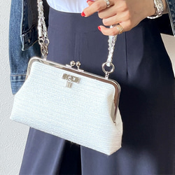 白ツイードの大人のコンパクトミニショルダー／3way／がま口／軽量