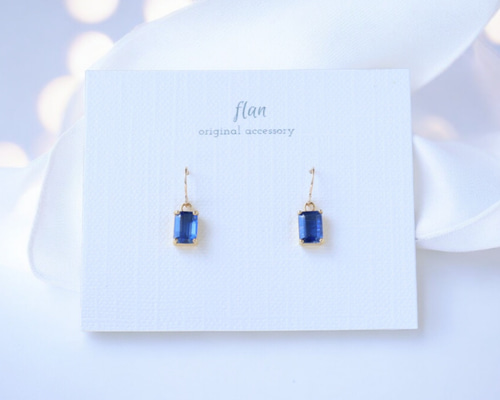 14kgf カイヤナイトのスクエアピアス ロイヤルブルー ギフト 金属