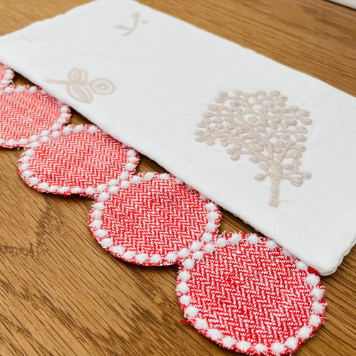 ⚮̈ミナペルホネン ハンドメイド⚮̈ マット(forest parade／tambourine