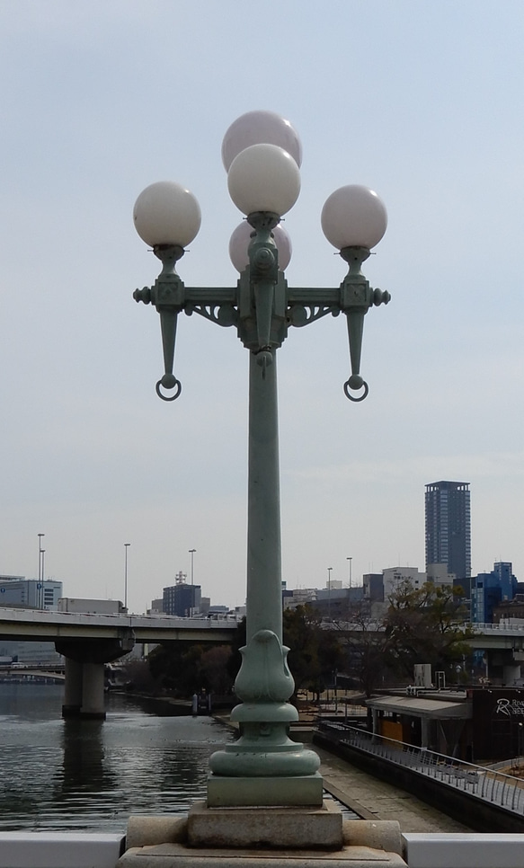 大阪泉州製４重ガーゼハンカチ　難波橋　サイズ3４ｃｍ角　綿100％ 4枚目の画像