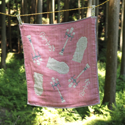 大阪泉州製４重ガーゼハンカチ　難波橋　サイズ3４ｃｍ角　綿100％ 1枚目の画像