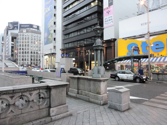 大阪泉州製４重ガーゼハンカチ　心斎橋（新柄）　サイズ34ｃｍ角　綿100％ 4枚目の画像