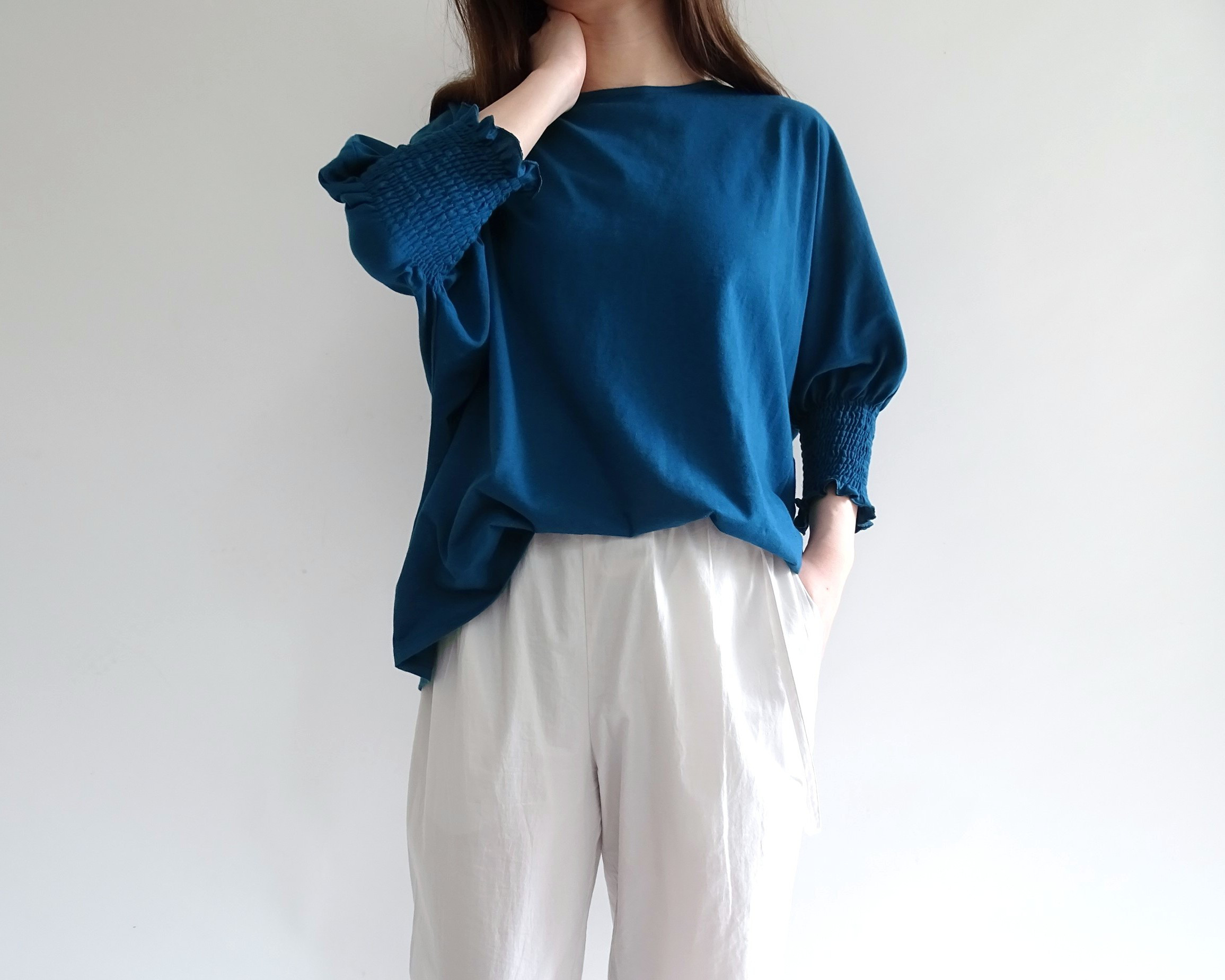 袖口シャーリングプルオーバー＜ニュアンスブルー＞