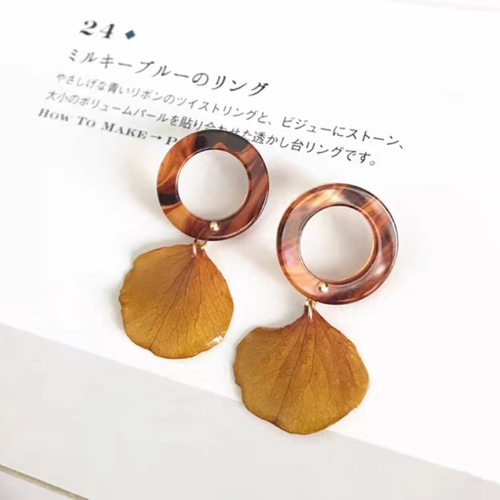 ハンドメイド 秋の葉 いアジサ イヤリング ピアス スタッド シルバー 