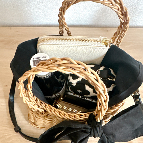 ベージュ かごバッグ 黒いリボン付き 倉敷帆布のインナーバッグ付き2WAYかごバッグ/リボンバッグ