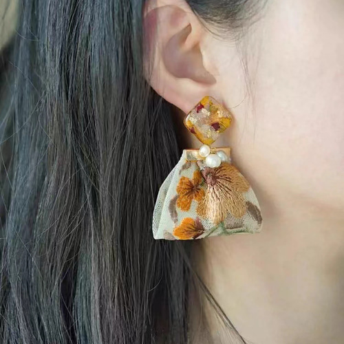ハンドメイド 花 いアジサ イヤリング ピアス スタッド シルバー925 