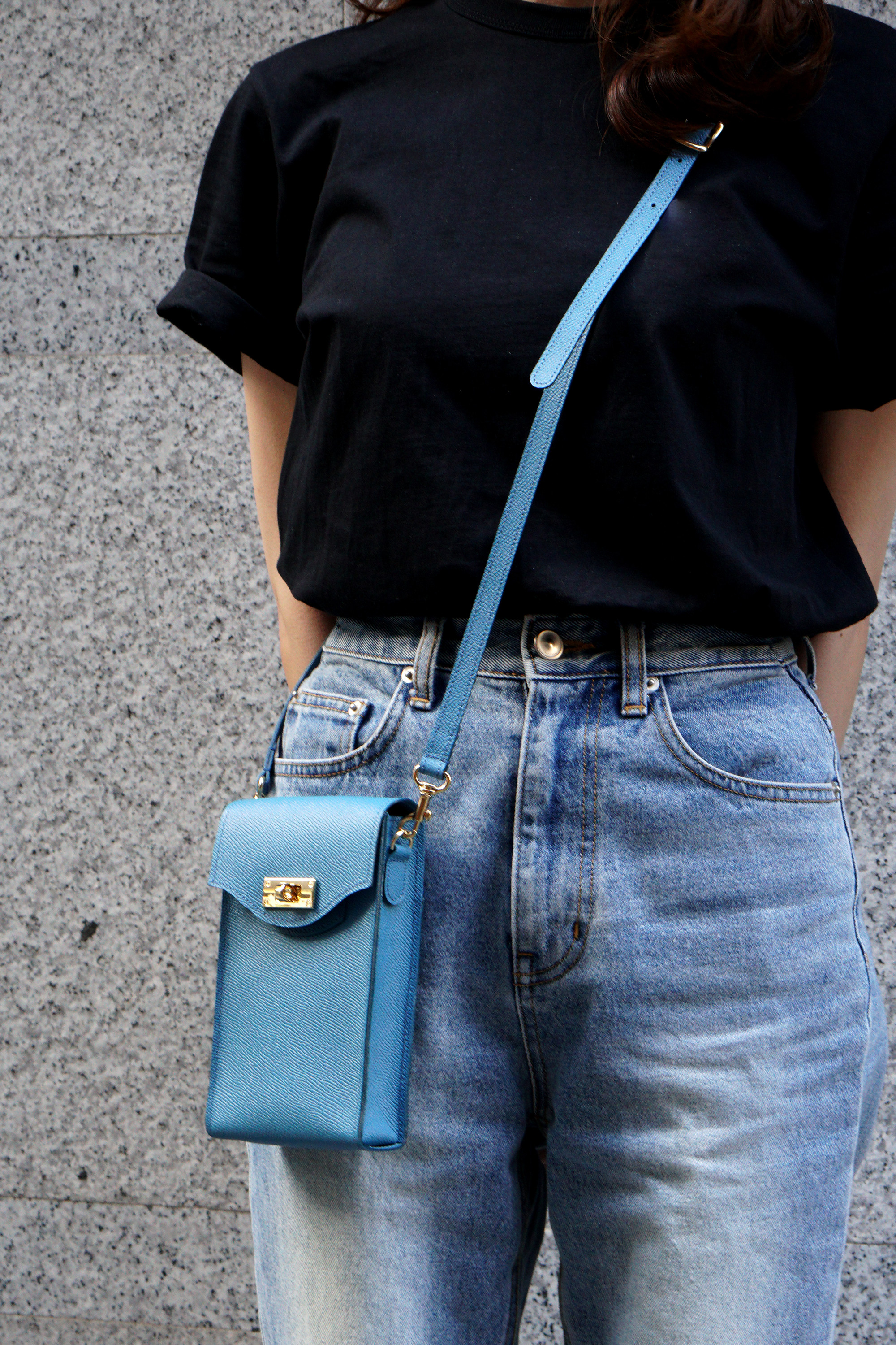 【50%OFF】レトロなスマホポシェット（本革製）｜T式パーティーレザー・ターコイズ【セール】