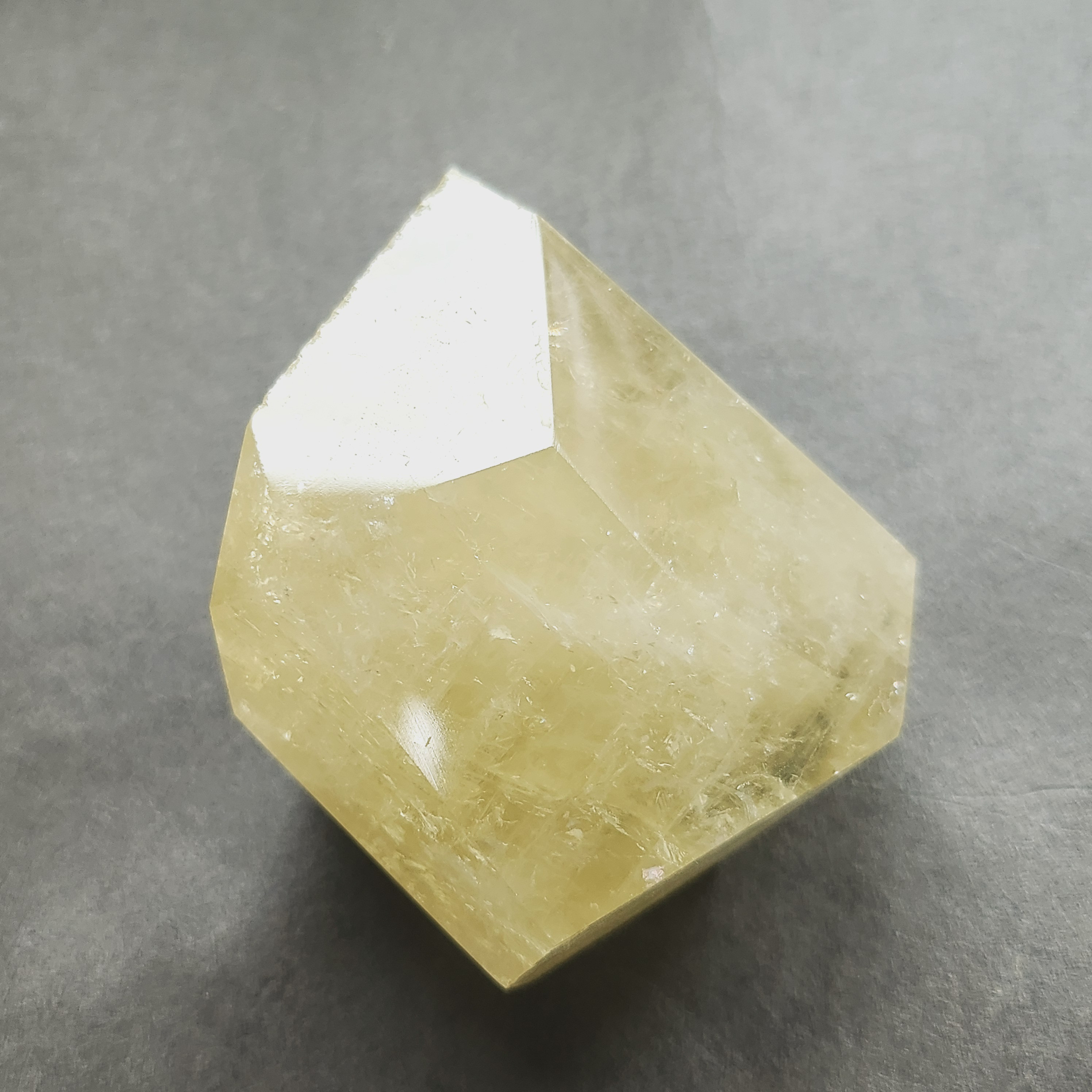 【一点物】高品質✨虹入り シトリン 原石 ポリッシュ 研磨 インテリア✩.*˚ 一点物】高品質✨虹入り シトリン 原石 ポリッシュ 研磨