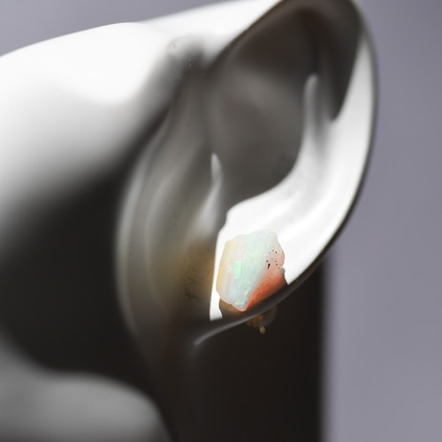 033 Fairy Tale Collection】 オパール 鉱物原石 K18(18金)ピアス