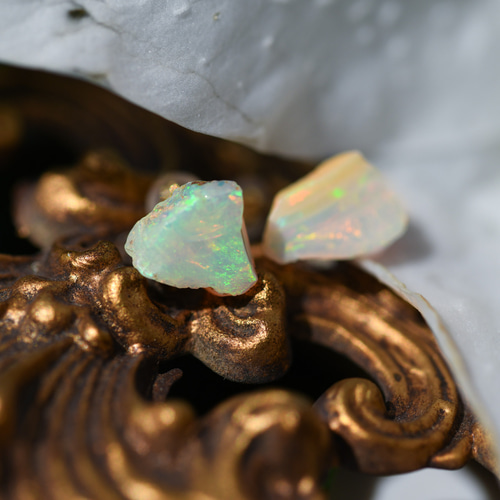 033 Fairy Tale Collection】 オパール 鉱物原石 K18(18金)ピアス