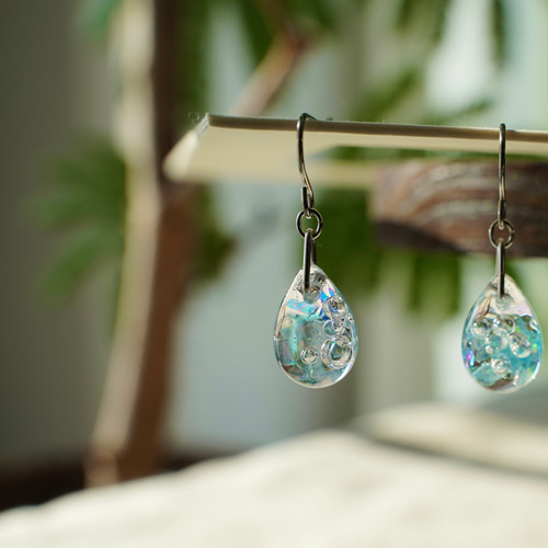 雫ピアス ドロップピアス レジン 金属アレルギー対応 サージカル 