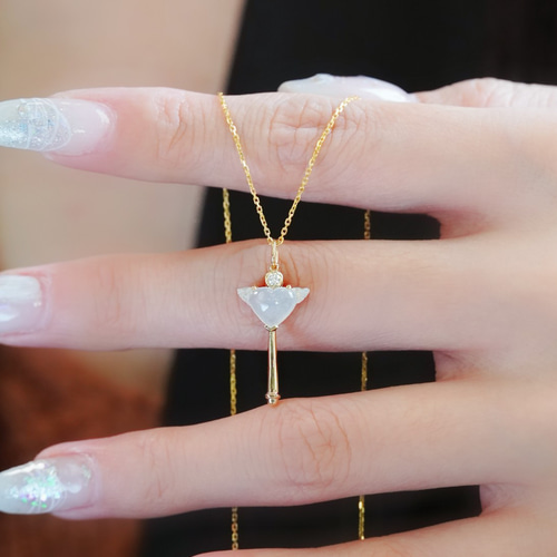 K18 ヒスイ ダイヤ ペンダント