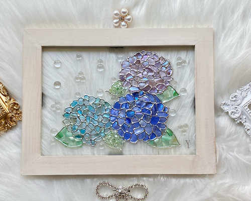 シェルアートフレームꕤ アジサイと水玉雨粒のインテリアフレーム