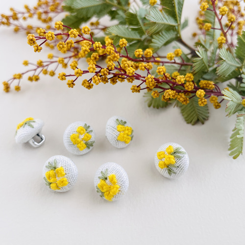 選べる刺繍くるみボタン ミモザ シャツやブラウスのサイズ11.5mm