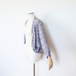 幾何学模様、ジャガード天竺ニットのボレロカーディガン 1枚目の画像