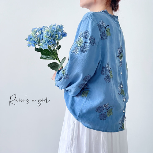花柄刺繍 白 バルーンスリーブブラウス フォークダンス衣装