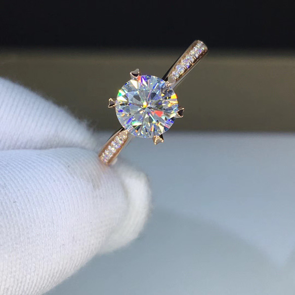 newデザイン】1カラット モアッサナイト ダイヤ リング K18PG 指輪