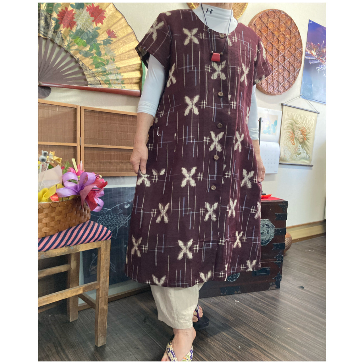 着物(銘仙か紬絹)からの肩裏付きベスト(紐付き)        着物リメイク