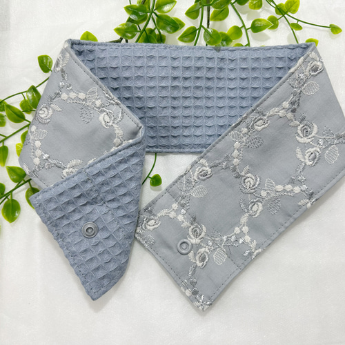 アイスノンひんやり氷結ベルトカバー バラ柄の刺繍とキラキラ感