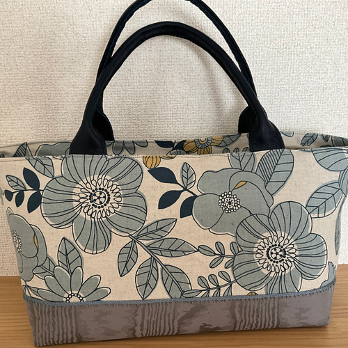 花柄横長バッグ トートバッグ mitsuka 通販 17713213｜Creema(クリーマ