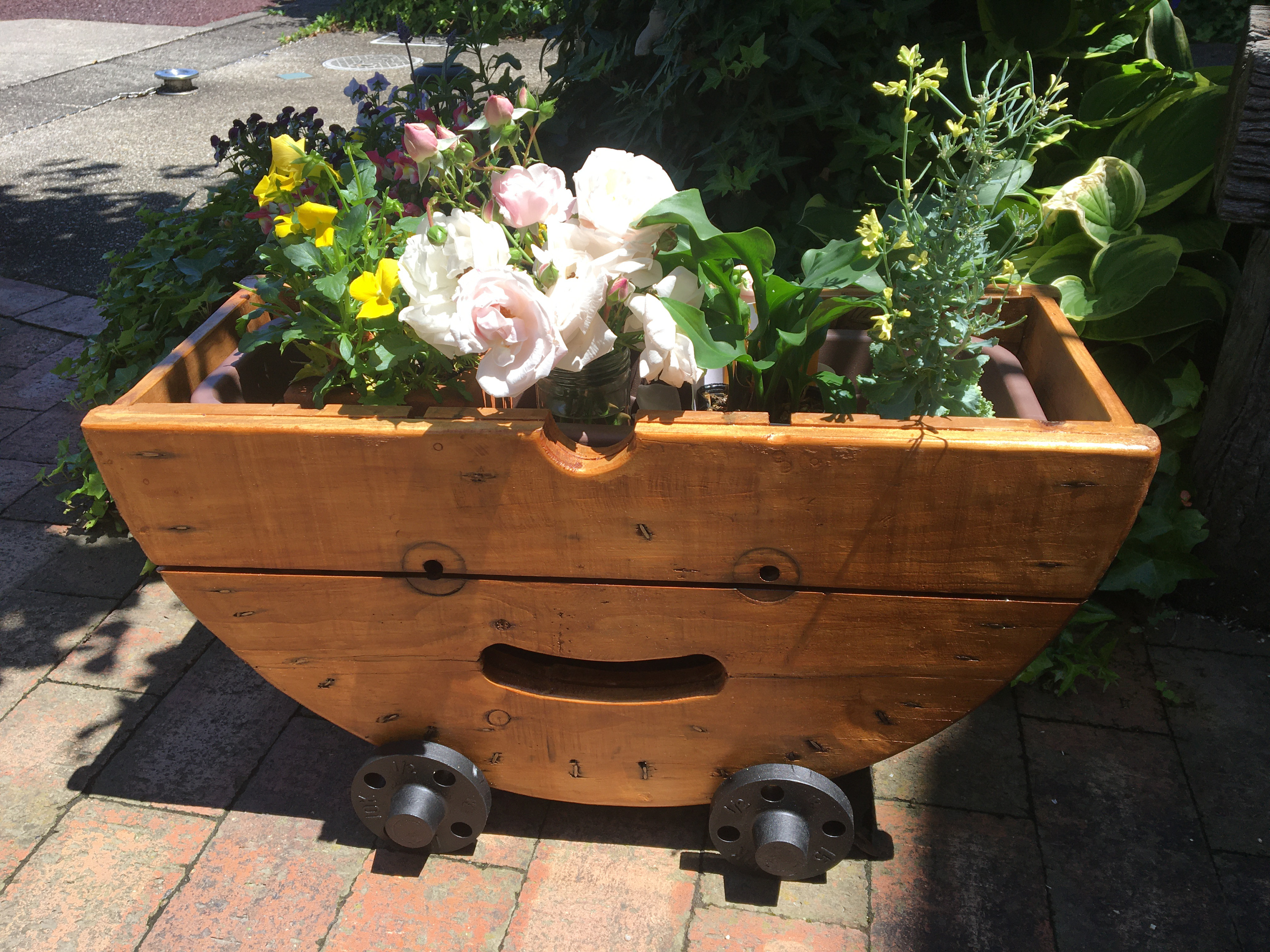 ケーブルドラムを使ったプランターカバー