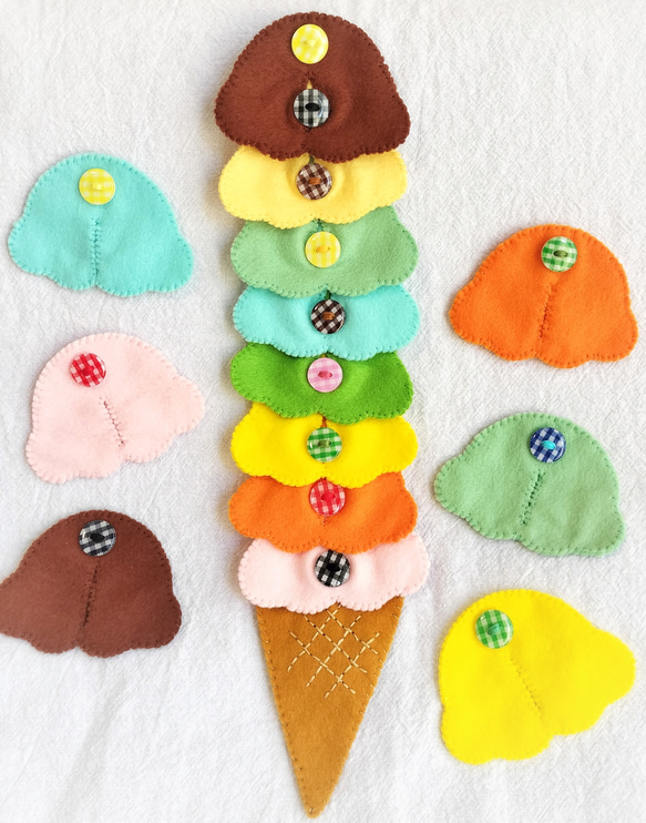 受注制作】フェルト ボタン練習♡知育玩具(アイスクリーム) おもちゃ